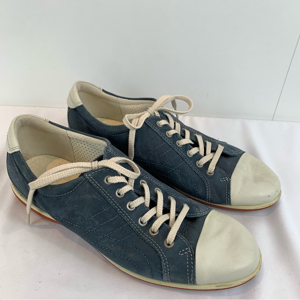 Ecco Blue Suede Sneakers Bowling Lace Up Women's 39 / US 8-8.5 *NO INSOLES*